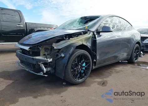 2023 Tesla Model Y Awd/Long Range Dual Motor All-Wheel Drive из США, поврежденный, VIN 7SAYGDEE5PF777248